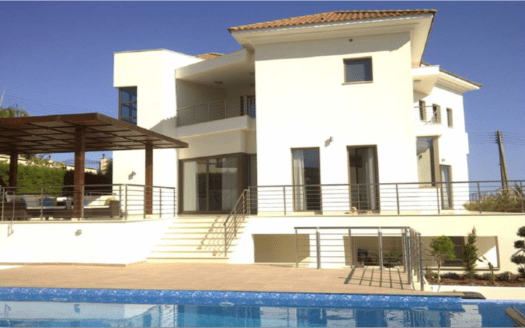 Prestigious 4 bedroom villa in Agios Tychonas.