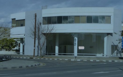Commercial building for rent