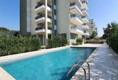 3 bedroom apartment in Agios Tychonas sea front