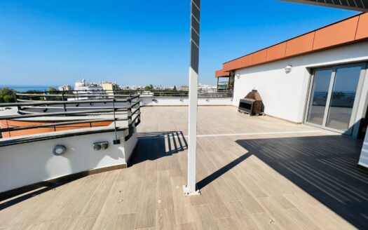 3 Bedroom penthouse in the Centre of Limassol