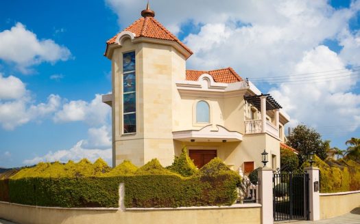 5 bedroom villa for sale in Kalogiroi
