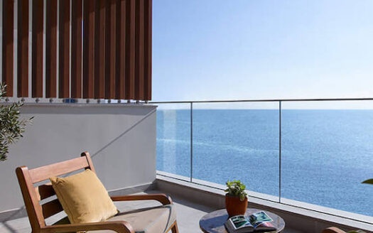 Luxury 1 bedroom apartment on the sea front, Agios Tychonas