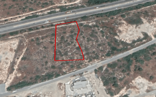 Land for sale in the area of Pyrgos