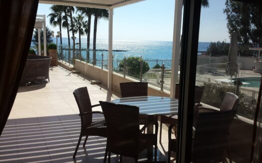3 bedroom flat for rent on Seafront