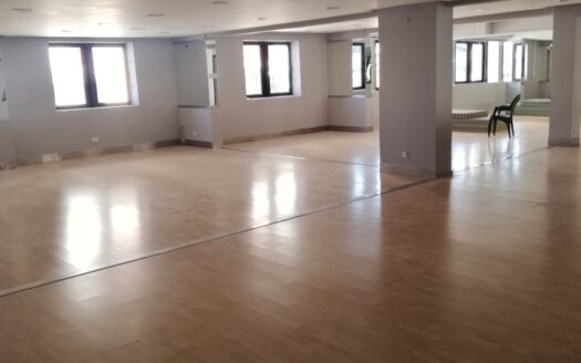 Open plan space for rent in City Center