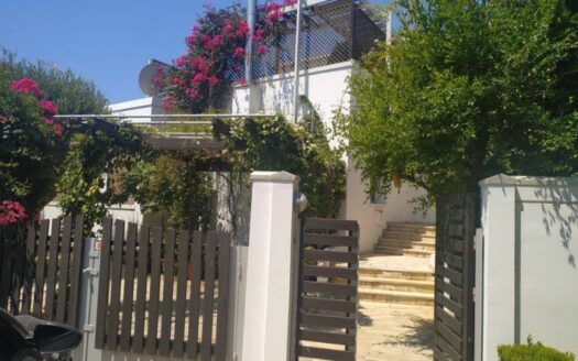 3 bedroom villa for sale in Amanthounta