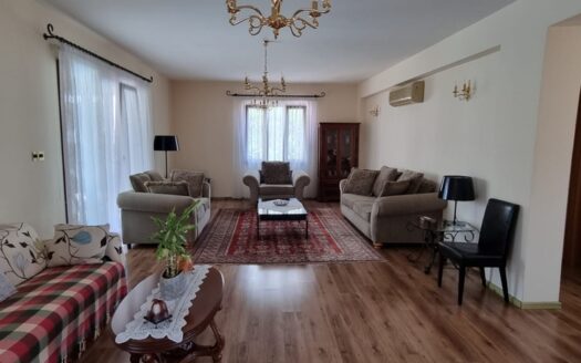 4 bedroom villa for rent with sea views in Episkopi village