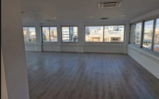 Ground floor office for rent in the city centre