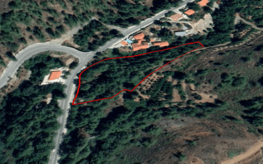 Large Residential plot for sale in Kato Platres