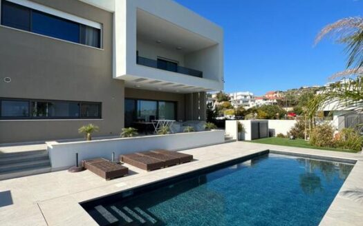 4+1 bedroom villa for sale in Agios Athanasios