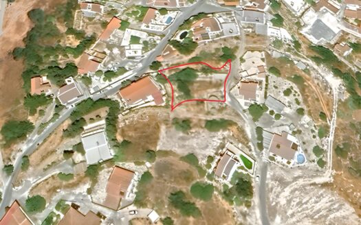 Plot for sale in Foinikaria with nice views