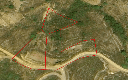 3 adjacent pieces of land in Kellaki