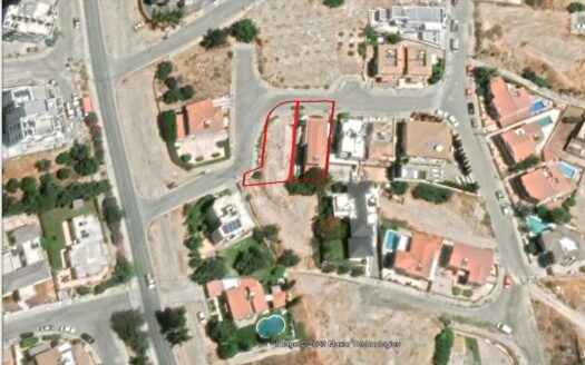 Half of the plot for sale in Agios Athanasios