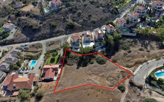 Residential land for sale in Pyrgos village
