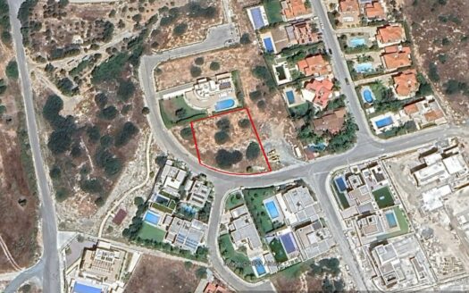 Plot with Sea views for sale in Moutaggiaka area