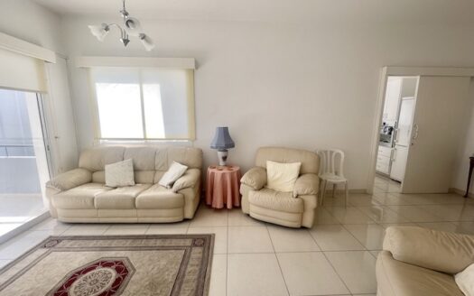 Lovely 2 bedroom apartment for sale