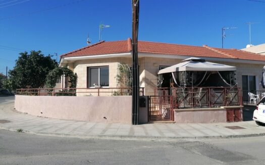 Semi-detached 2 bedroom house for rent