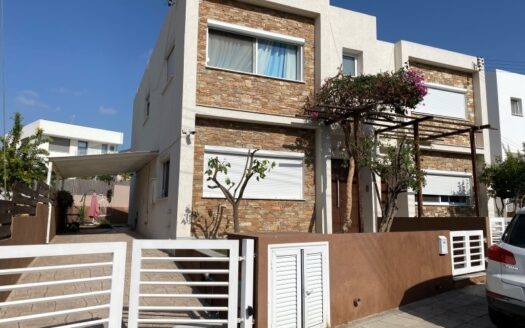 3 bedroom house for sale in Agios Athanasios