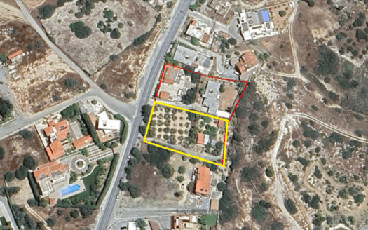 Half plot of 2076sqm in Agios Tychonas area for sale