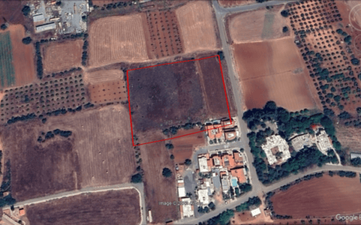 Land for sale in Kato Polemidia area