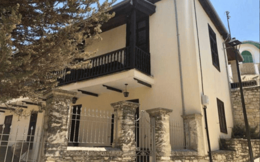 Traditional house for sale in Lefkara village