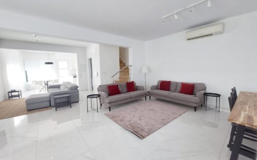 4 Bedroom house in Panthea for rent