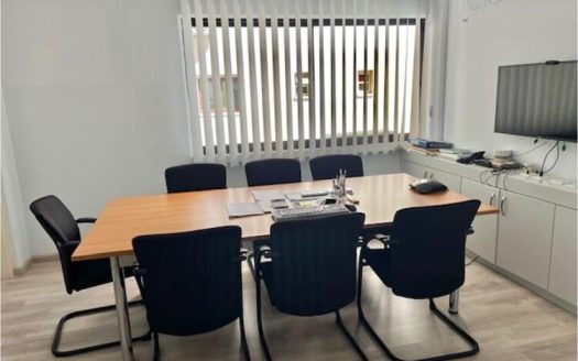 Office for rent in Neapoli area