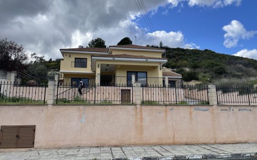 4 Bedroom detached house in Alassa, Limassol for rent