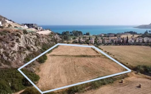 Agricultural plot in Pissouri, Limassol for sale