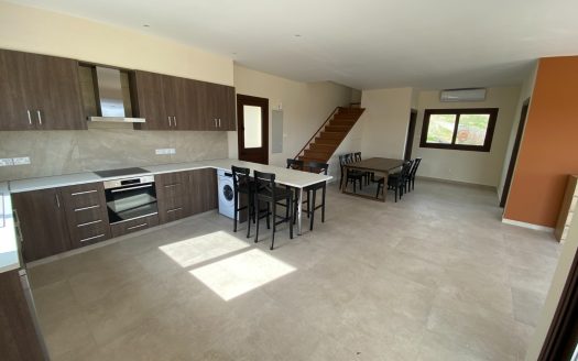 3+1 Bedroom house in Parekklisia, Limassol for rent