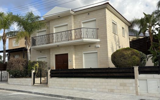 5 Bedroom house in Panthea, Limassol